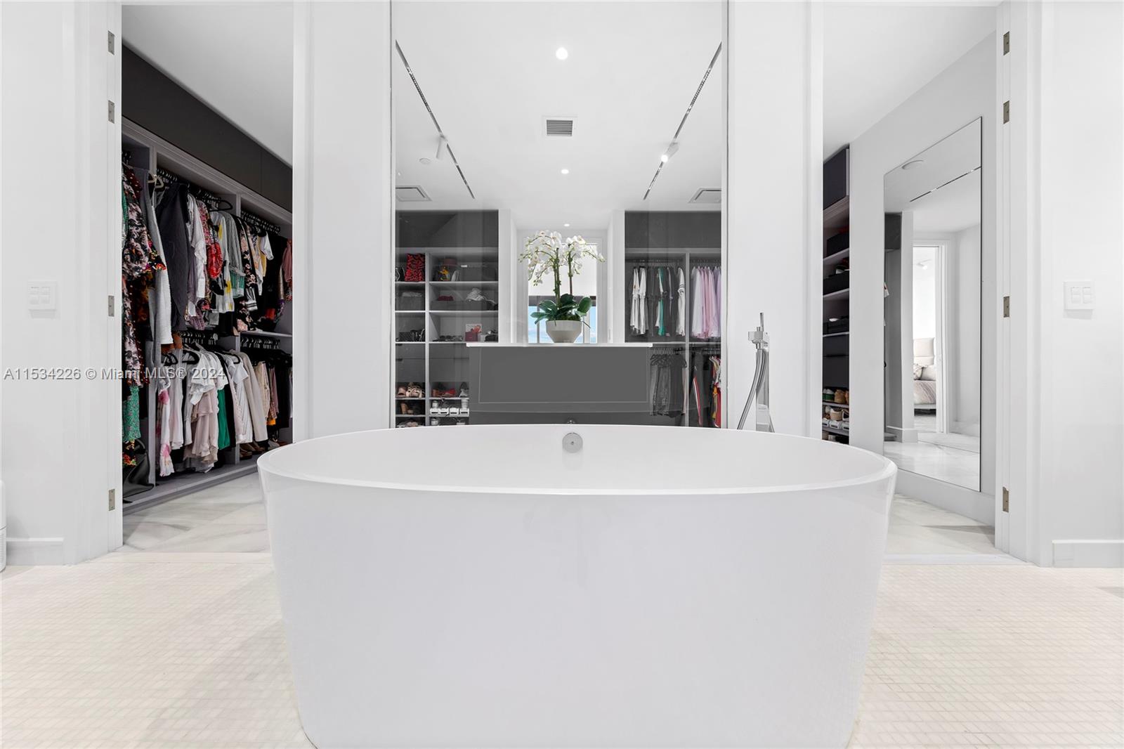 700 Ne 26 Terrace 5503 Property Photo 18