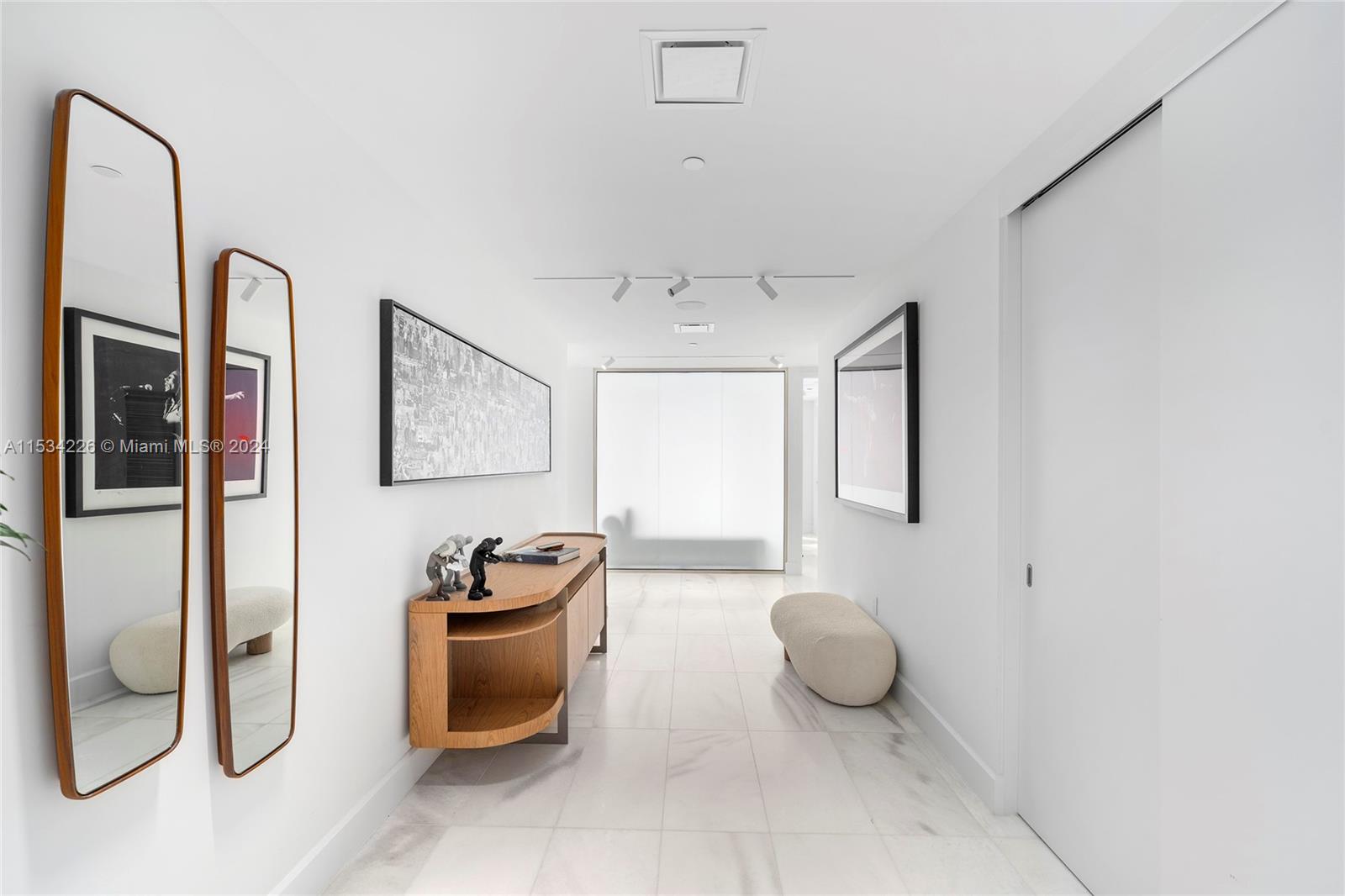 700 Ne 26 Terrace 5503 Property Photo 23