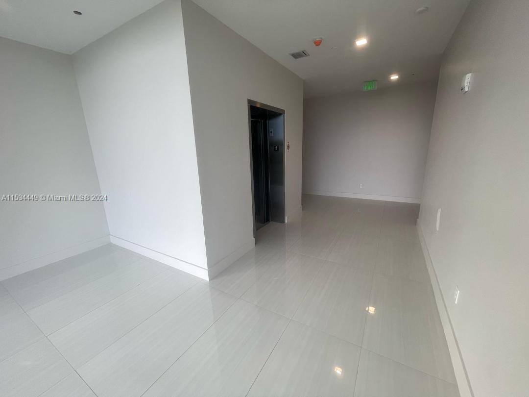 1006 E Hallandale Beach Blvd 4-206 Property Photo 13