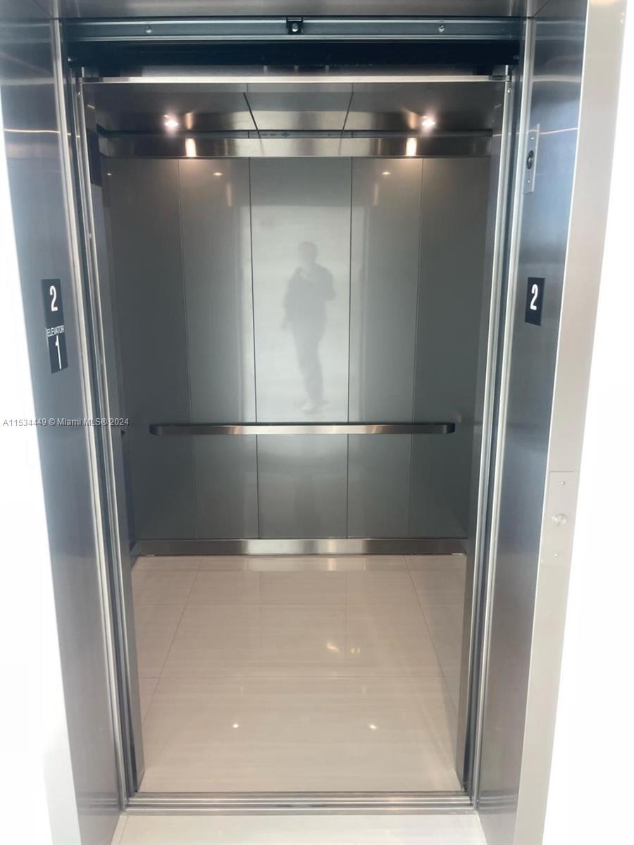 1006 E Hallandale Beach Blvd 4-206 Property Photo 14