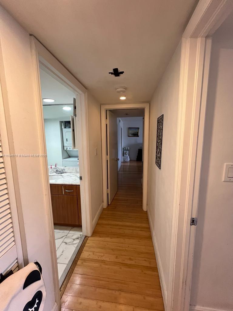 5600 Collins Ave 17t Property Photo 11