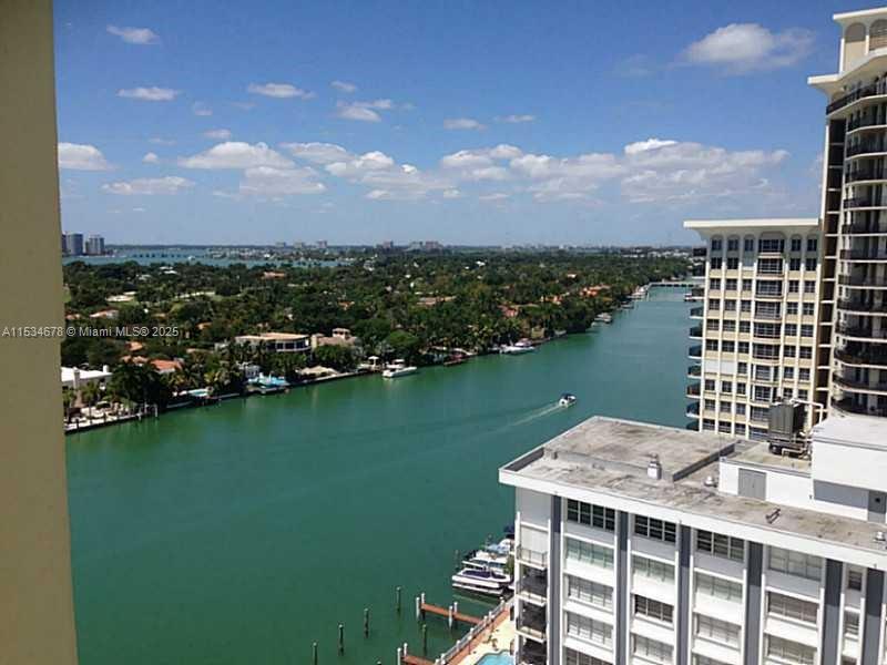 5600 Collins Ave 17t Property Photo 14