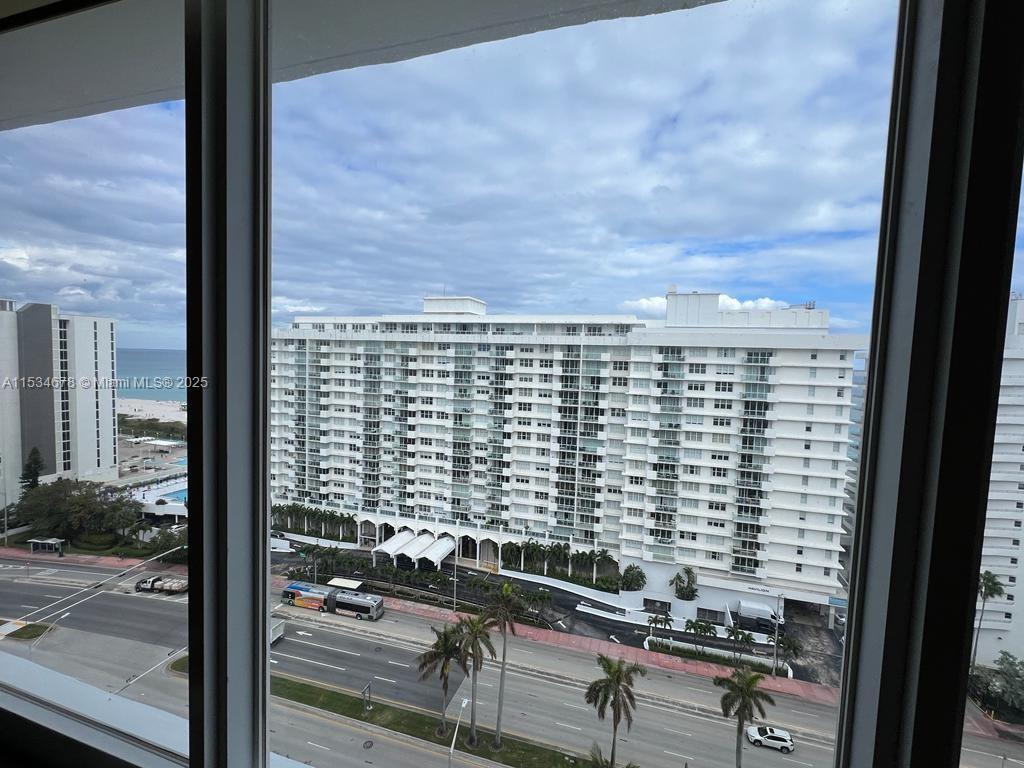 5600 Collins Ave 17t Property Photo 17