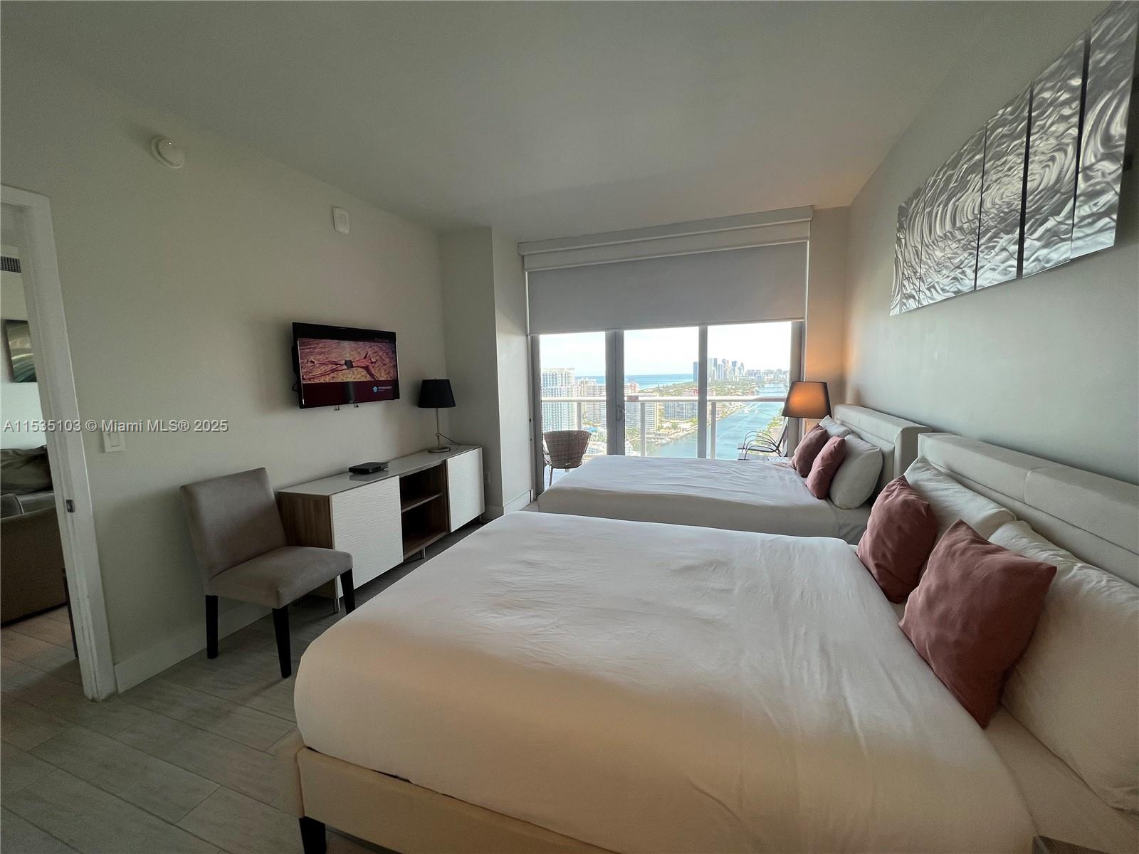 2600 E Hallandale Beach Blvd T3107 Property Photo 22