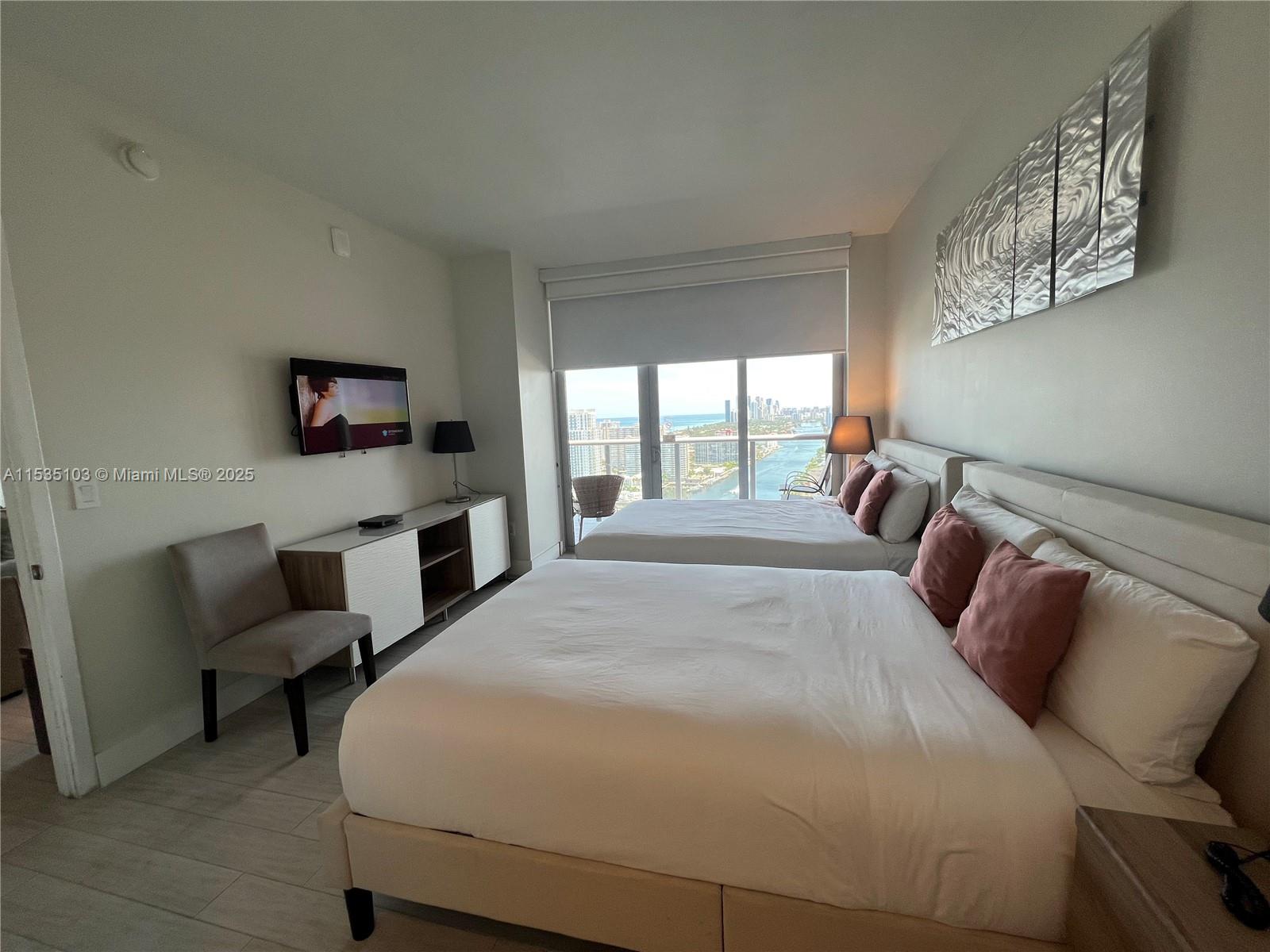 2600 E Hallandale Beach Blvd T3107 Property Photo 26