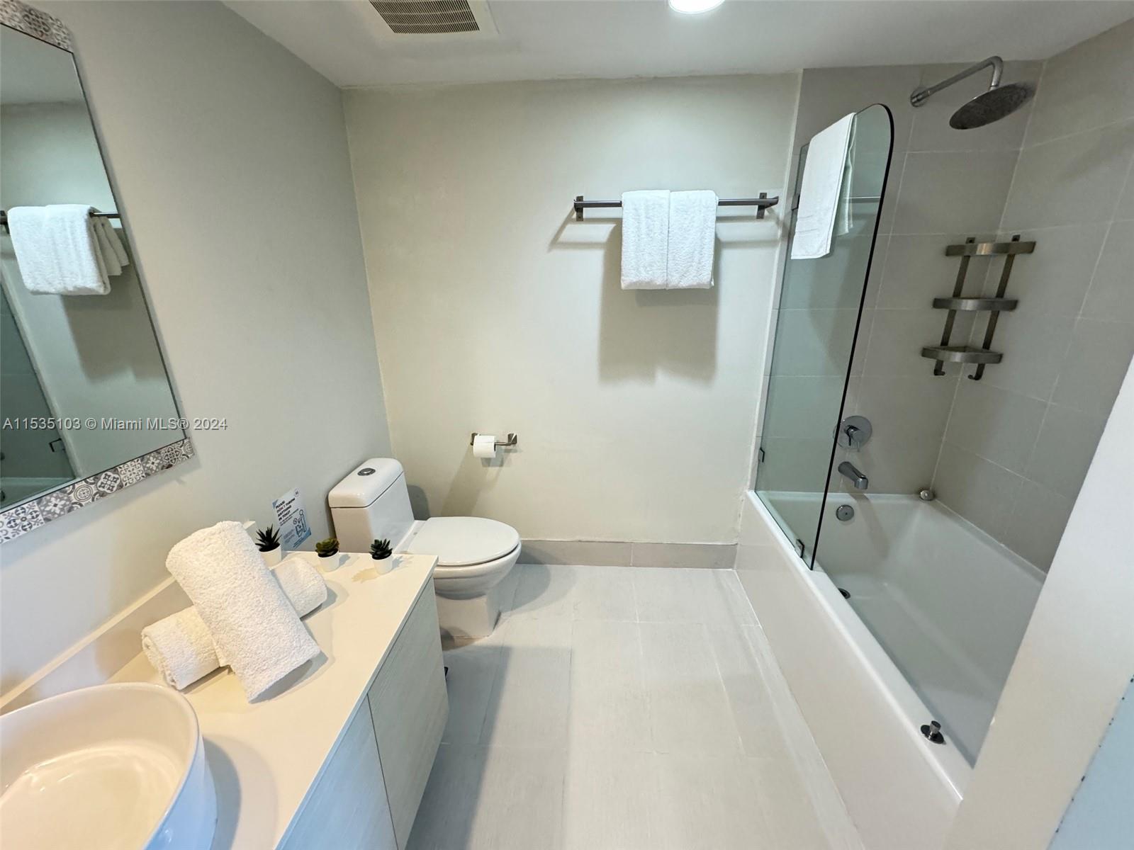 2600 E Hallandale Beach Blvd T3107 Property Photo 56