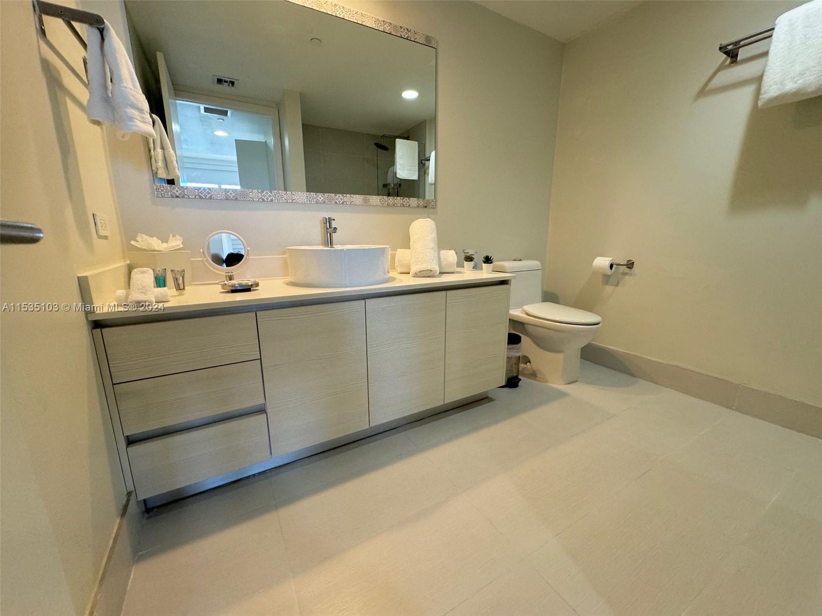 2600 E Hallandale Beach Blvd T3107 Property Photo 59