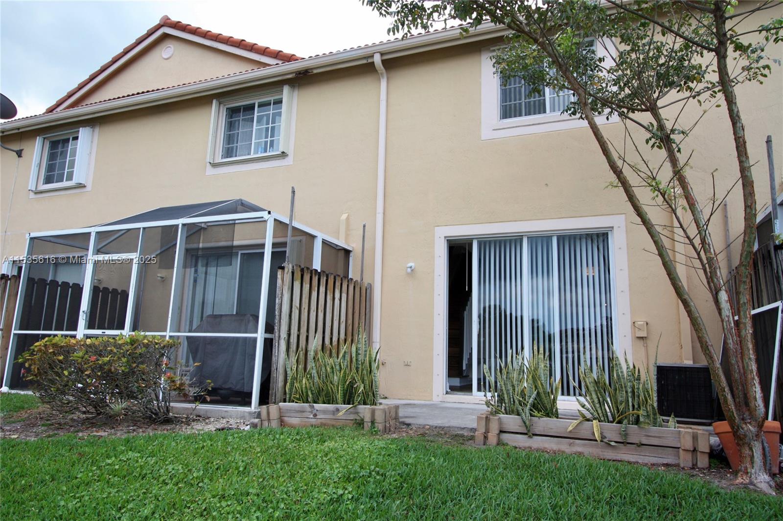 3728 San Simeon Cir - Property Photo 4