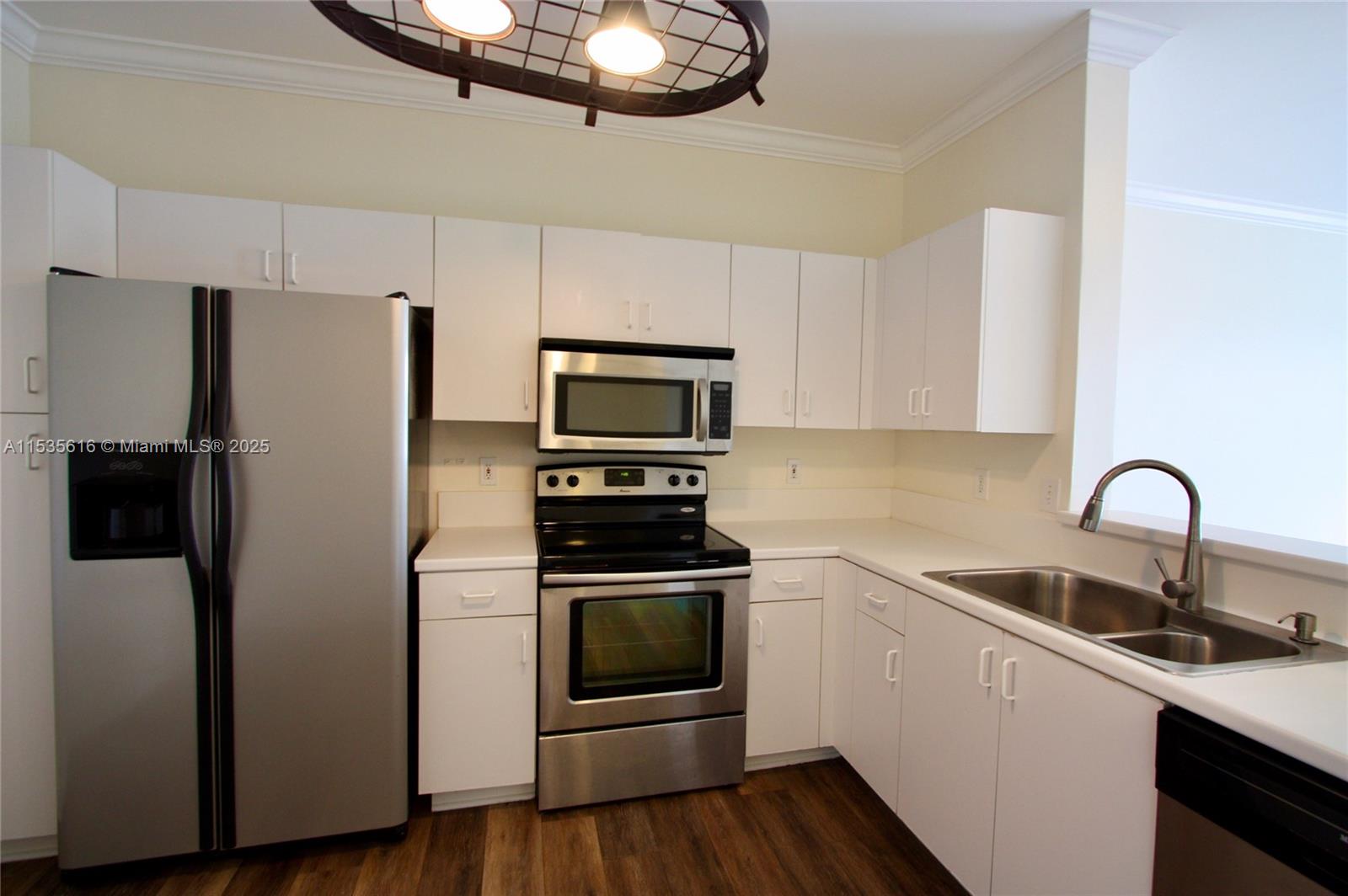 3728 San Simeon Cir - Property Photo 6