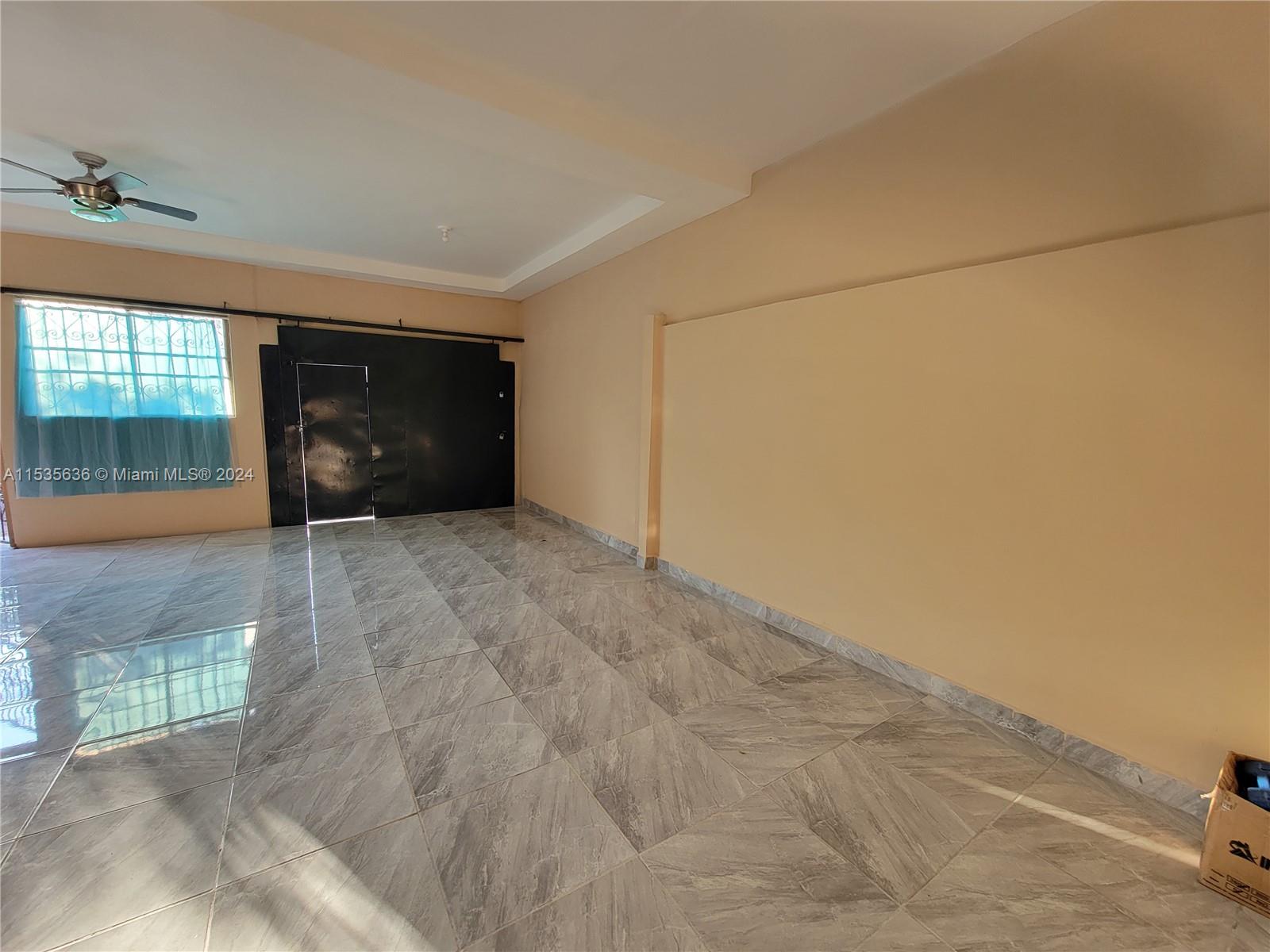 A11535636 Property Photo 14