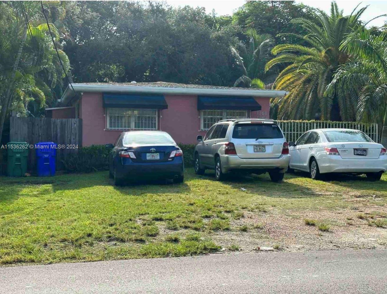 A11536262 Property Photo 6