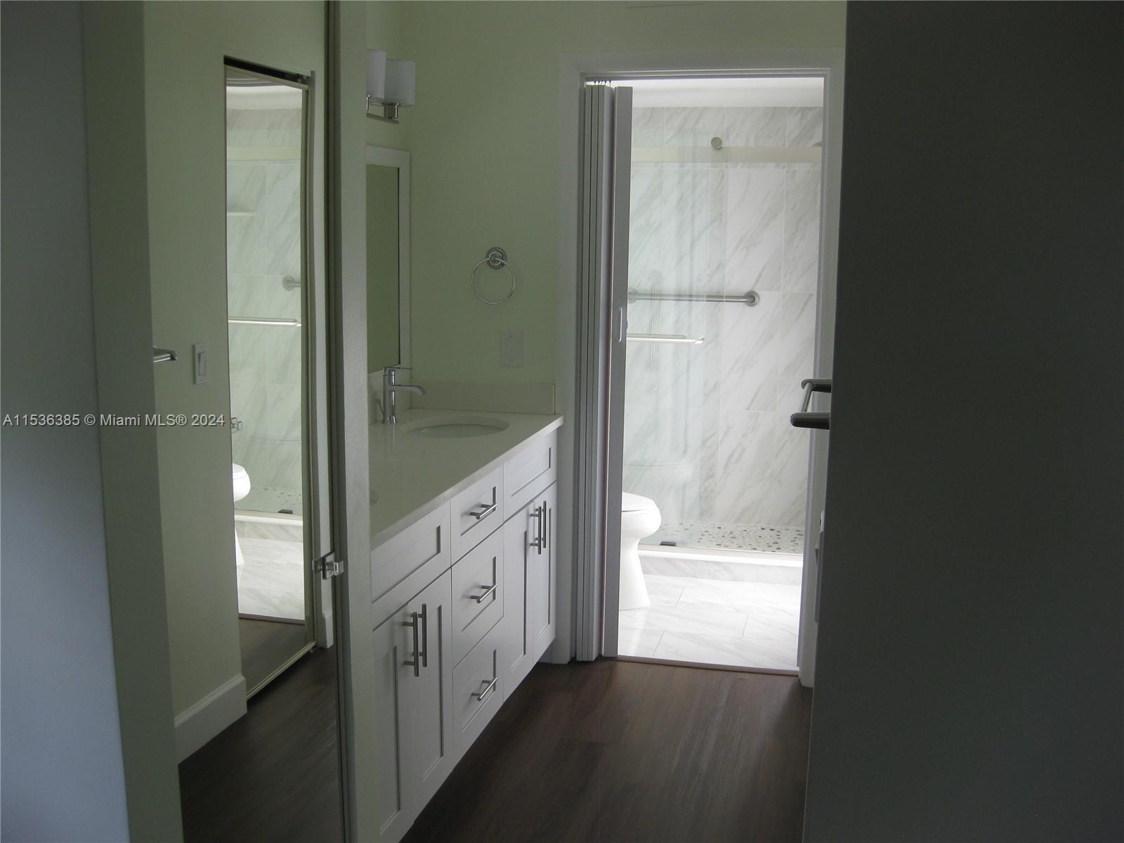 1501 Pinecrest Cir F Property Photo 13