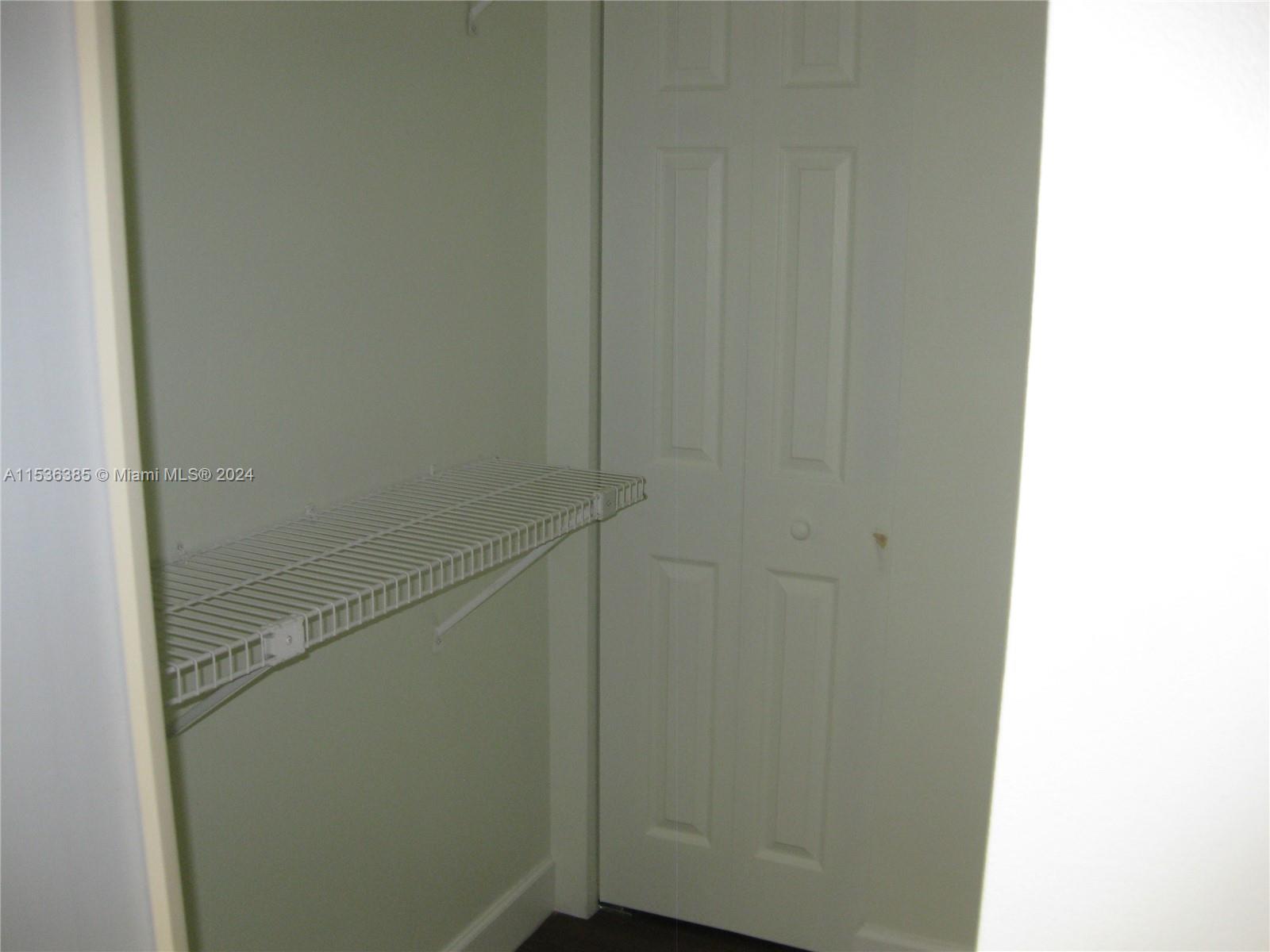 1501 Pinecrest Cir F Property Photo 14