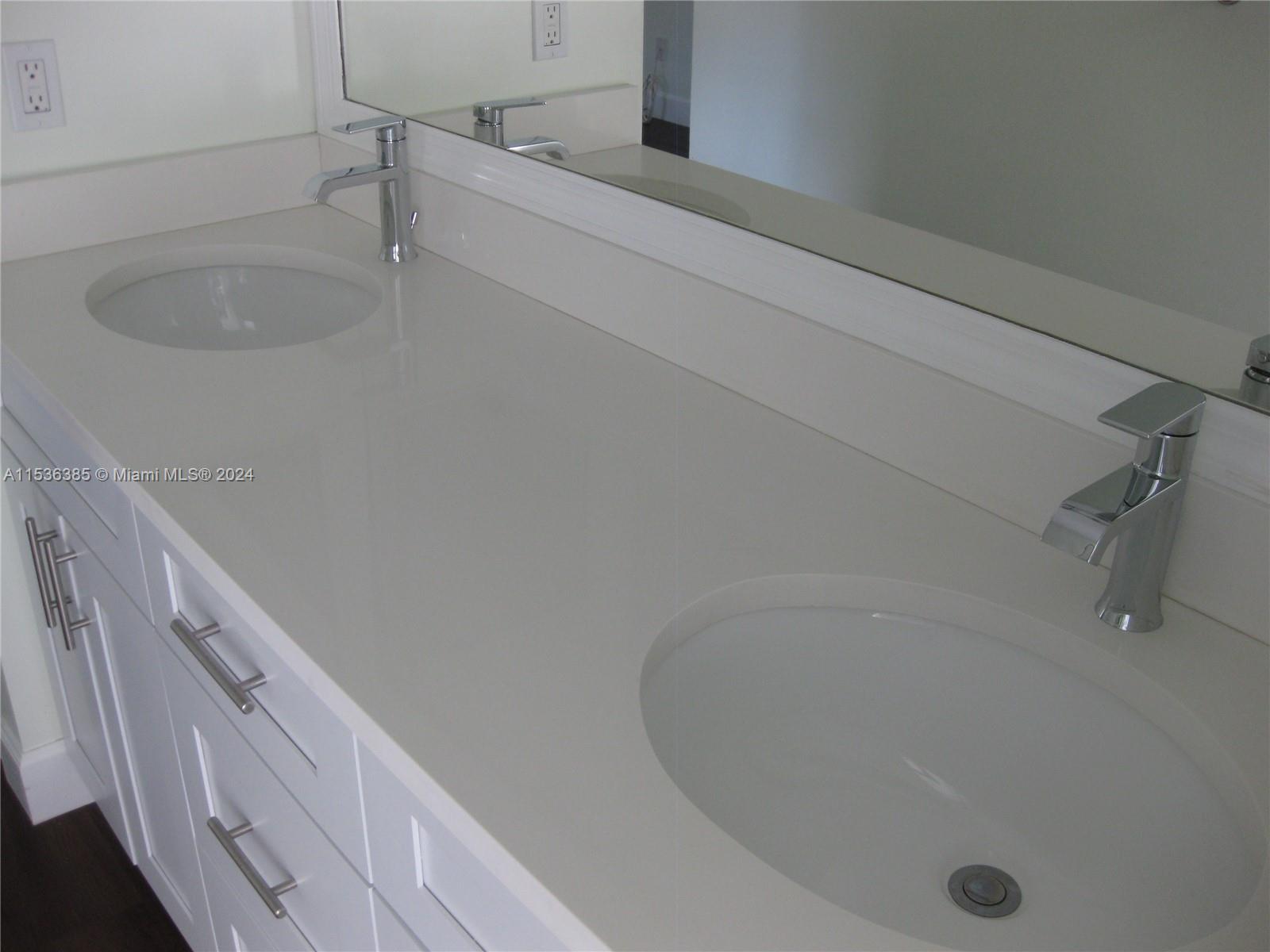 1501 Pinecrest Cir F Property Photo 16