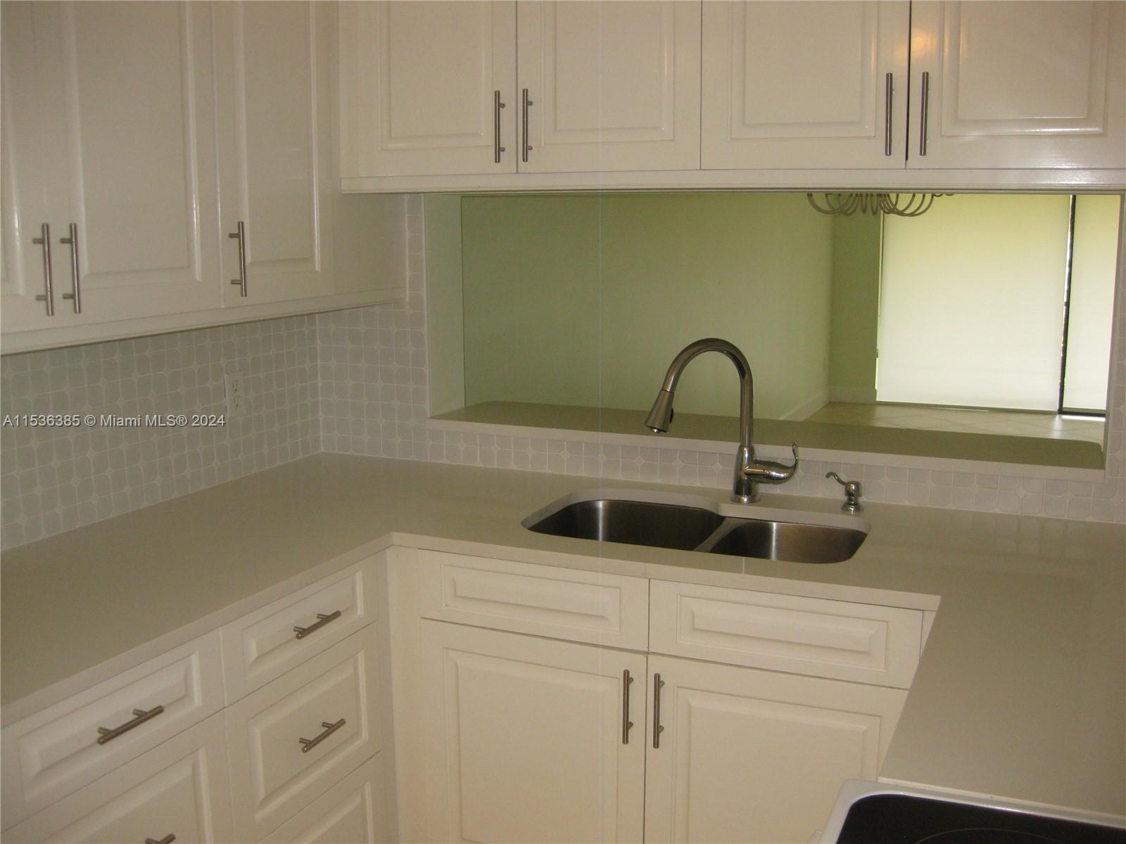 1501 Pinecrest Cir F Property Photo 21