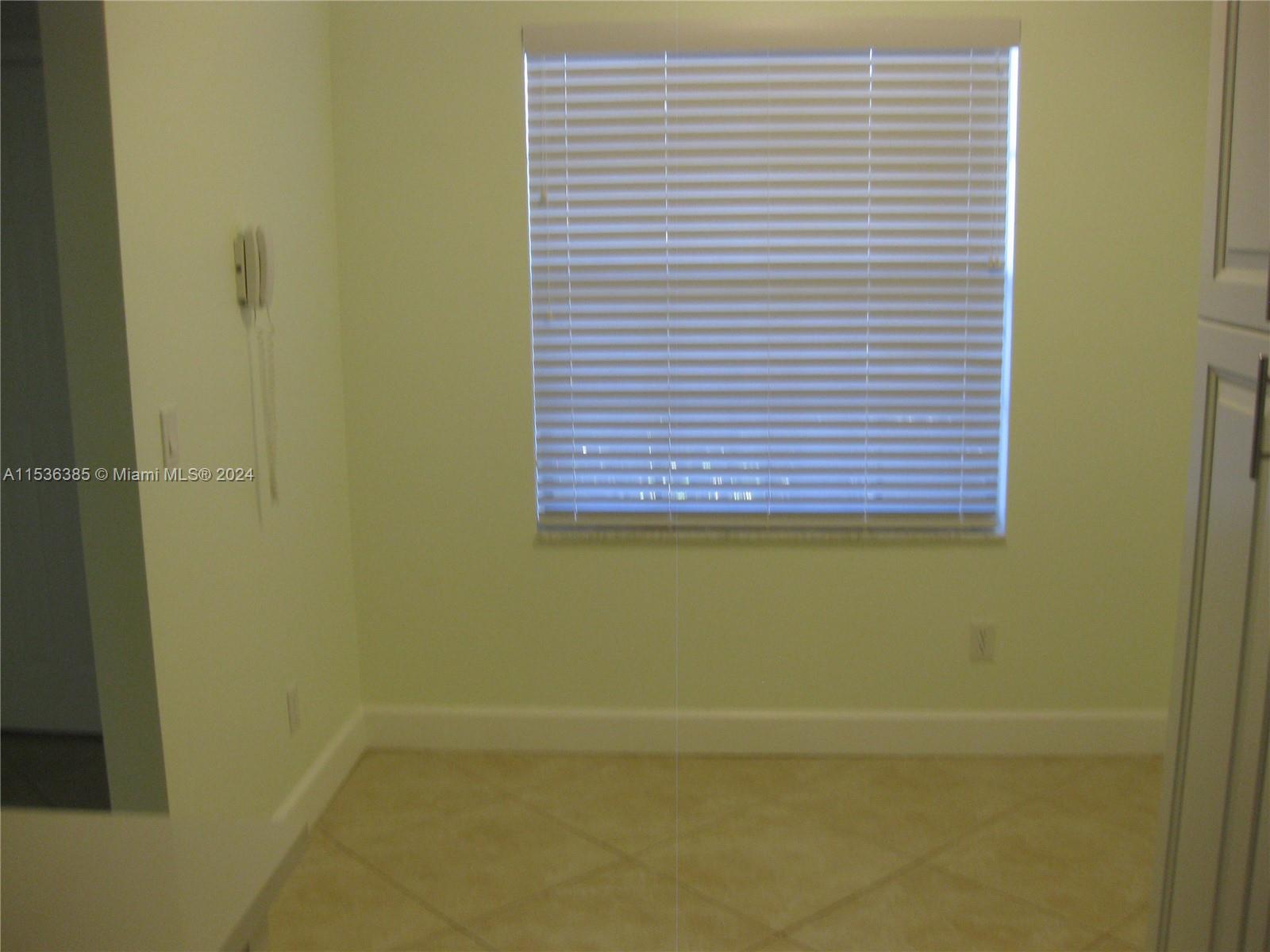 1501 Pinecrest Cir F Property Photo 24