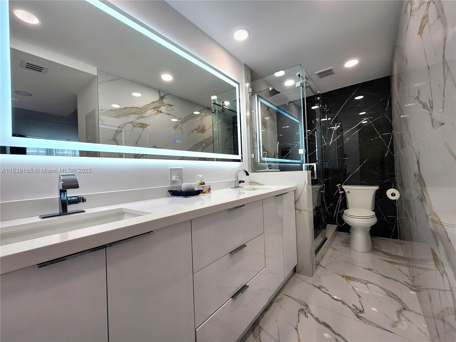 3505 S Ocean Dr 1509 Property Photo 15