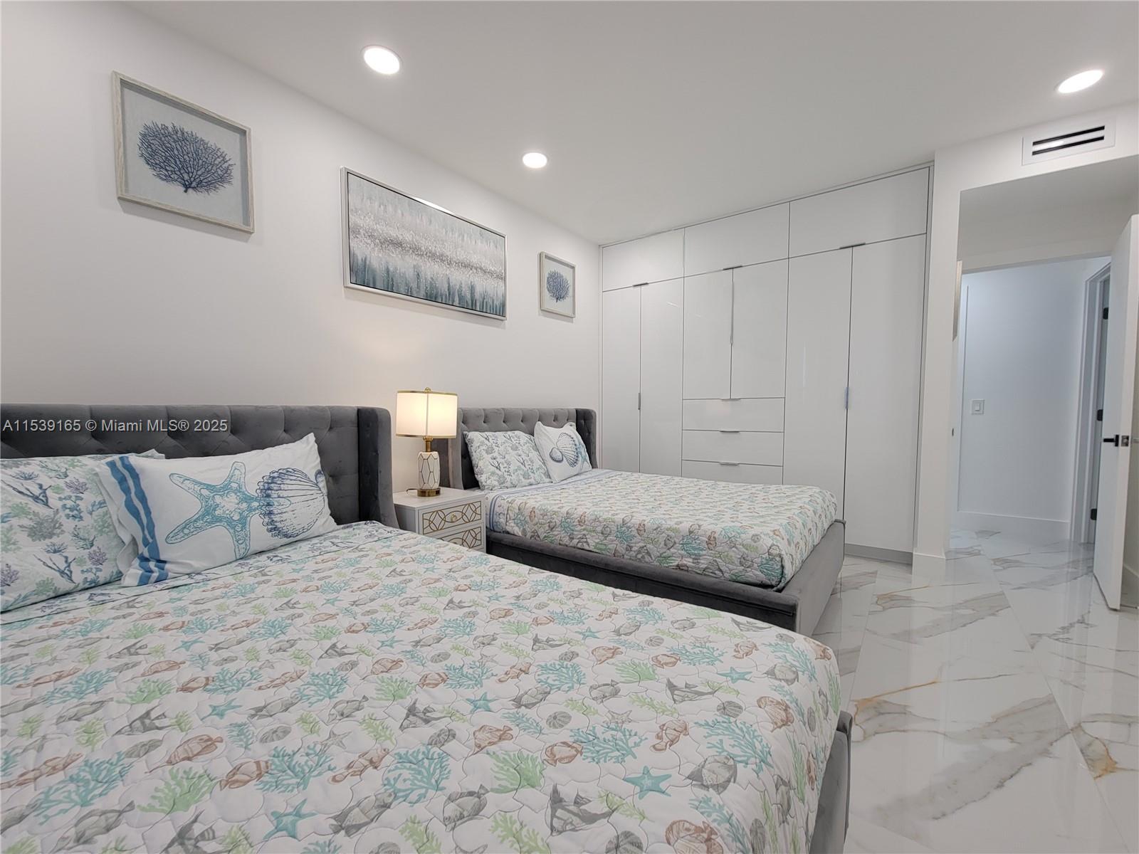 3505 S Ocean Dr 1509 Property Photo 25