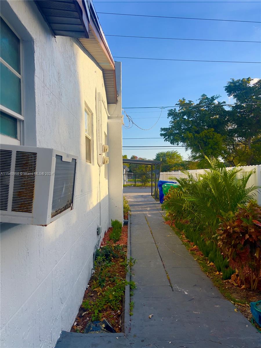 1421 Nw 58th St Property Photo 13