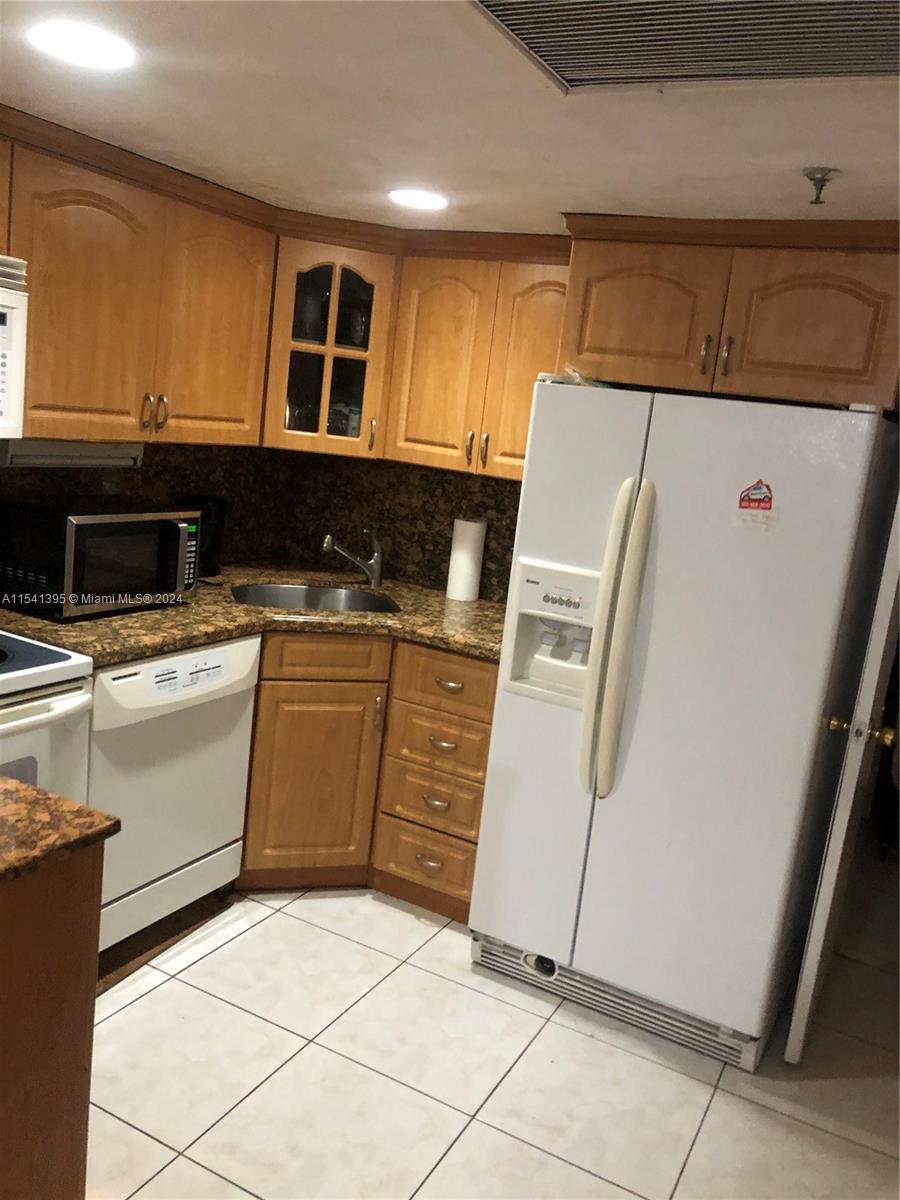 A11541395 Property Photo 8