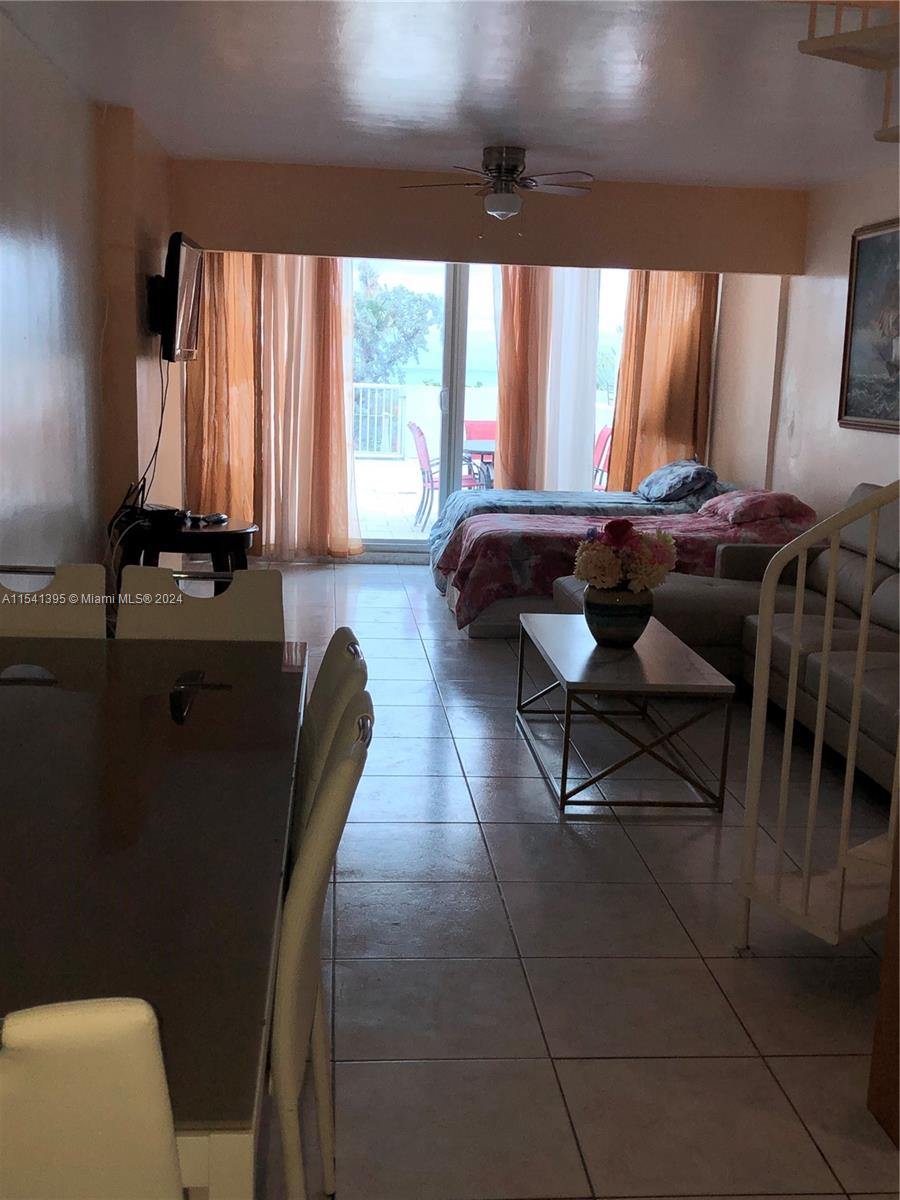 A11541395 Property Photo 11