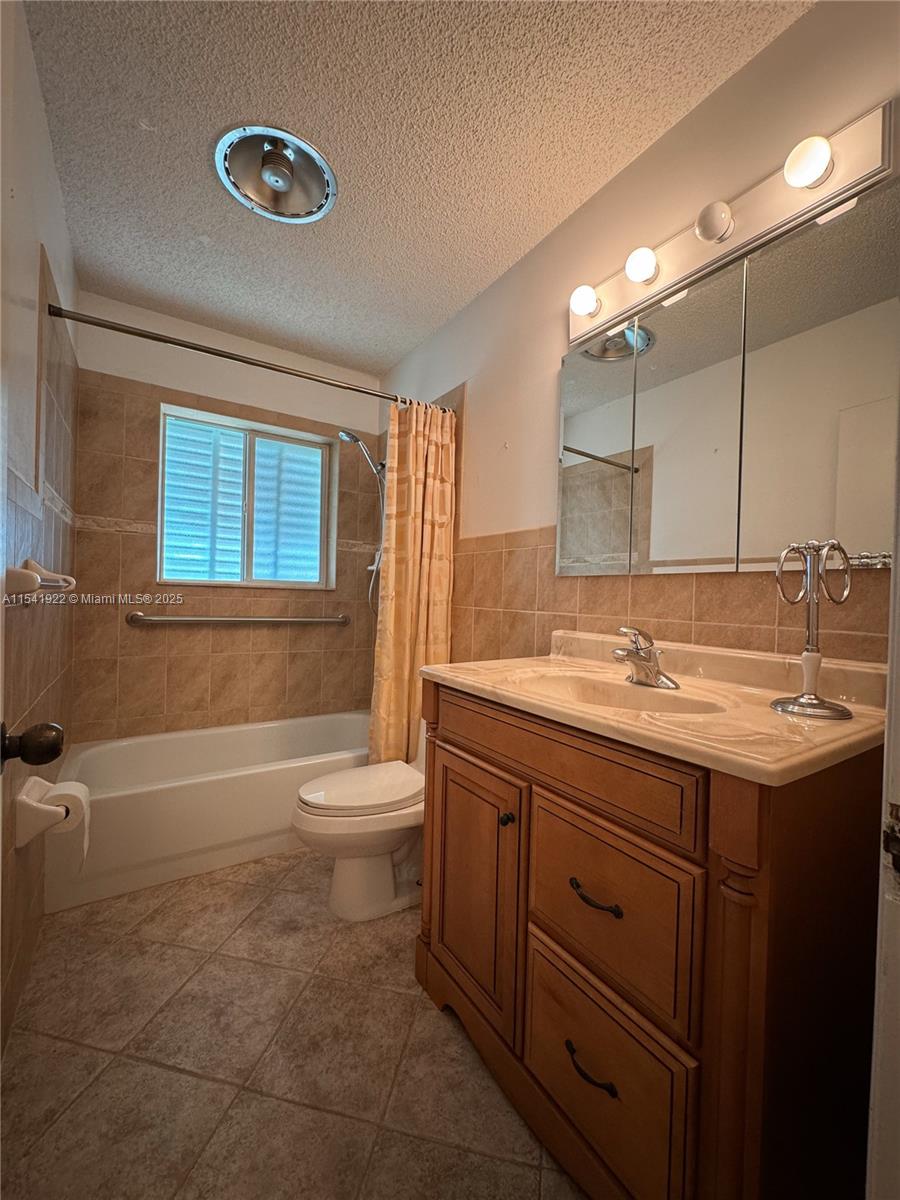 2685 Se 5th St Property Photo 11