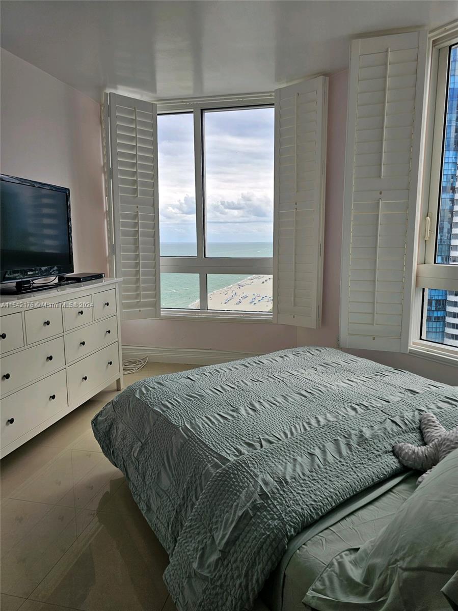 6365 Collins Ave 1703 Property Photo 14