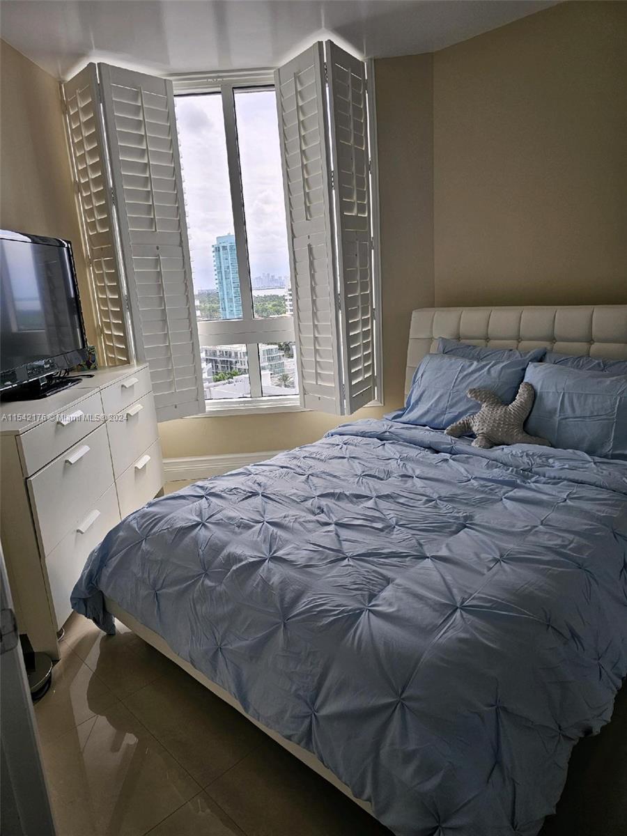 6365 Collins Ave 1703 Property Photo 21
