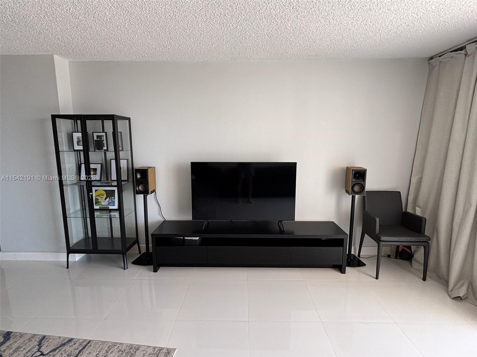 1865 S Ocean Dr 4f Property Photo 10