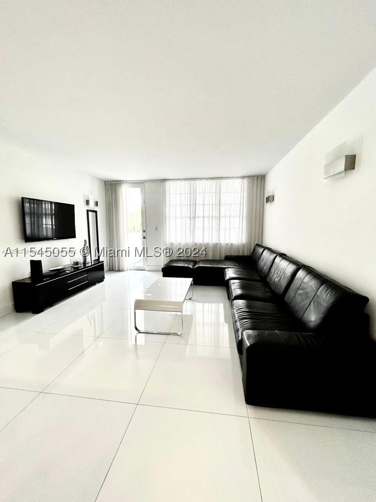 A11545055 Property Photo 2