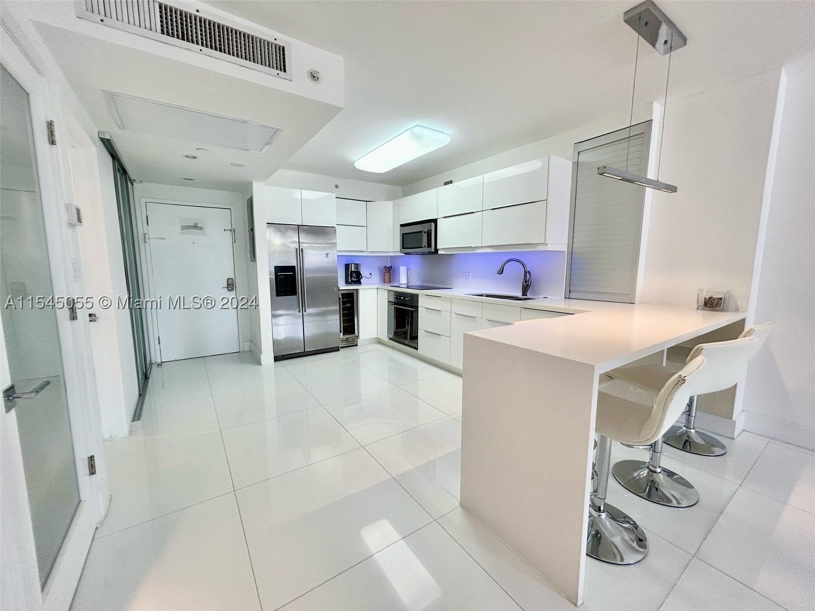 A11545055 Property Photo 4