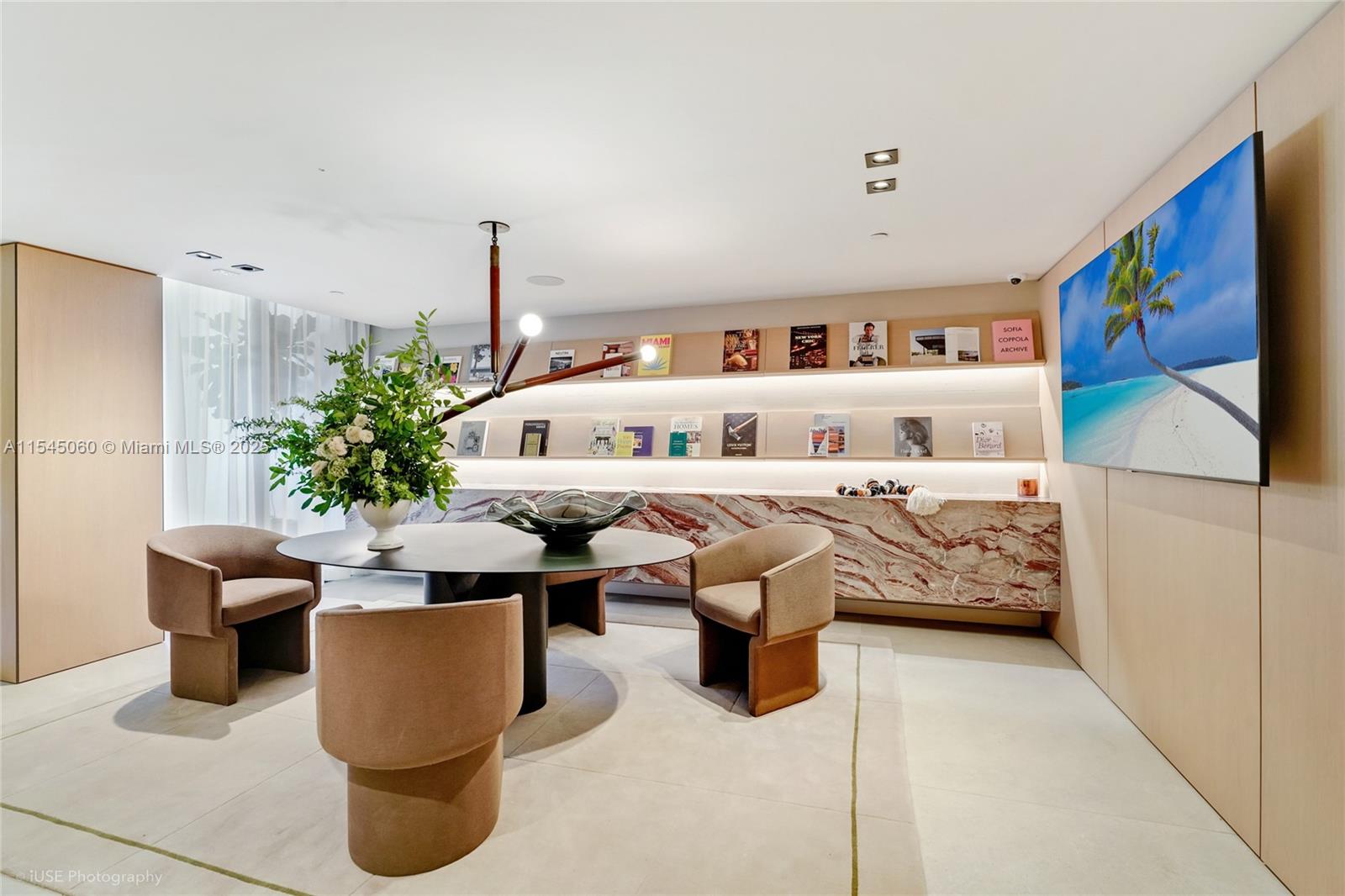 9901 W Bay Harbor Dr 303 Property Photo 4