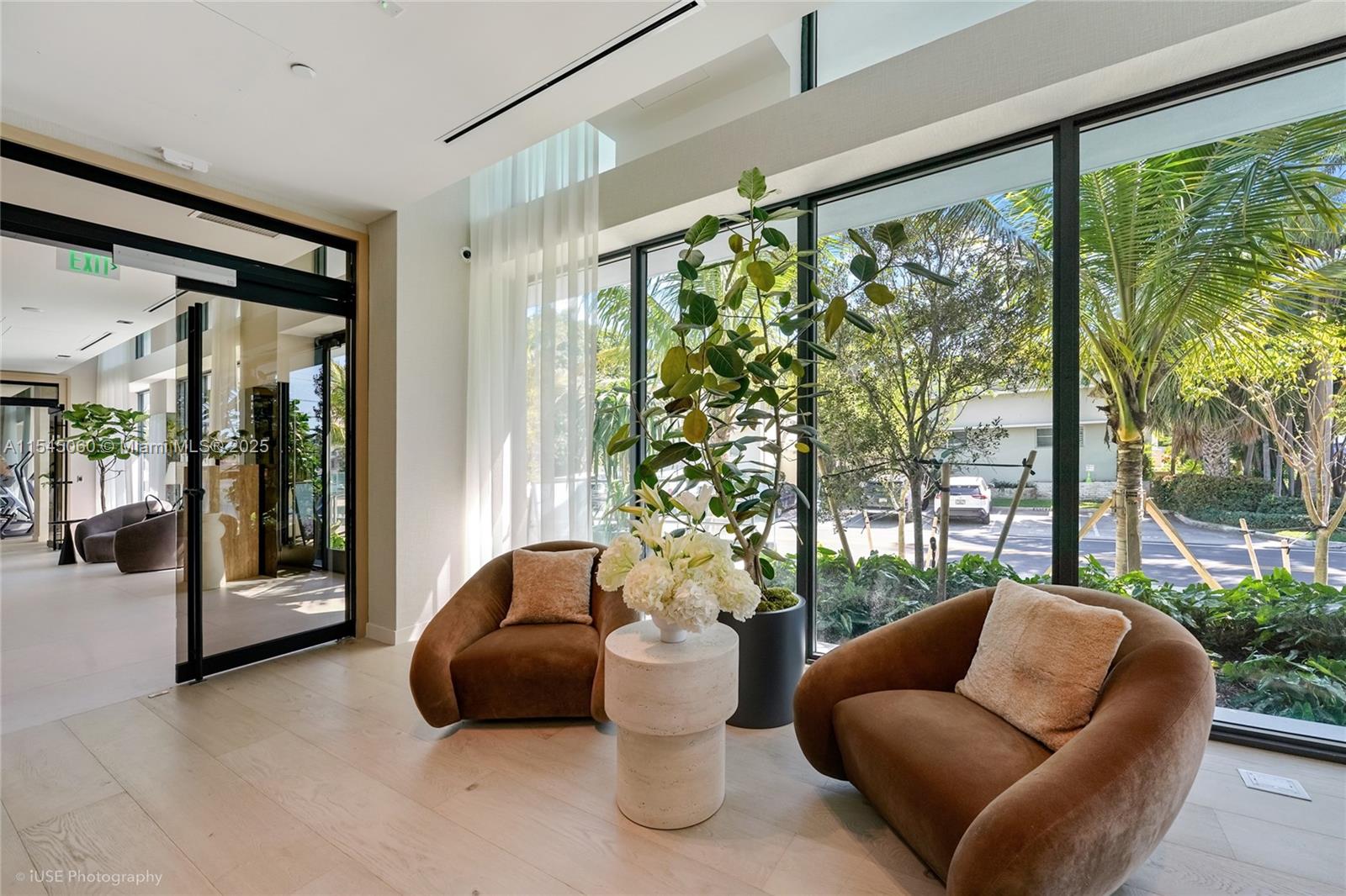 9901 W Bay Harbor Dr 303 Property Photo 10