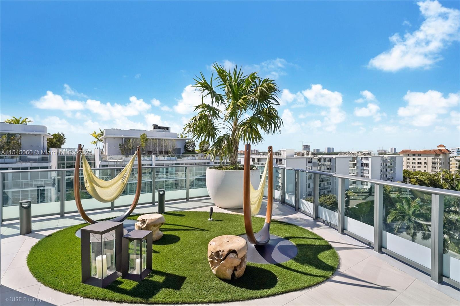 9901 W Bay Harbor Dr 303 Property Photo 38