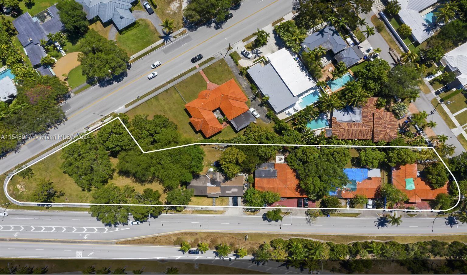 2900 S Miami Ave Property Photo 1