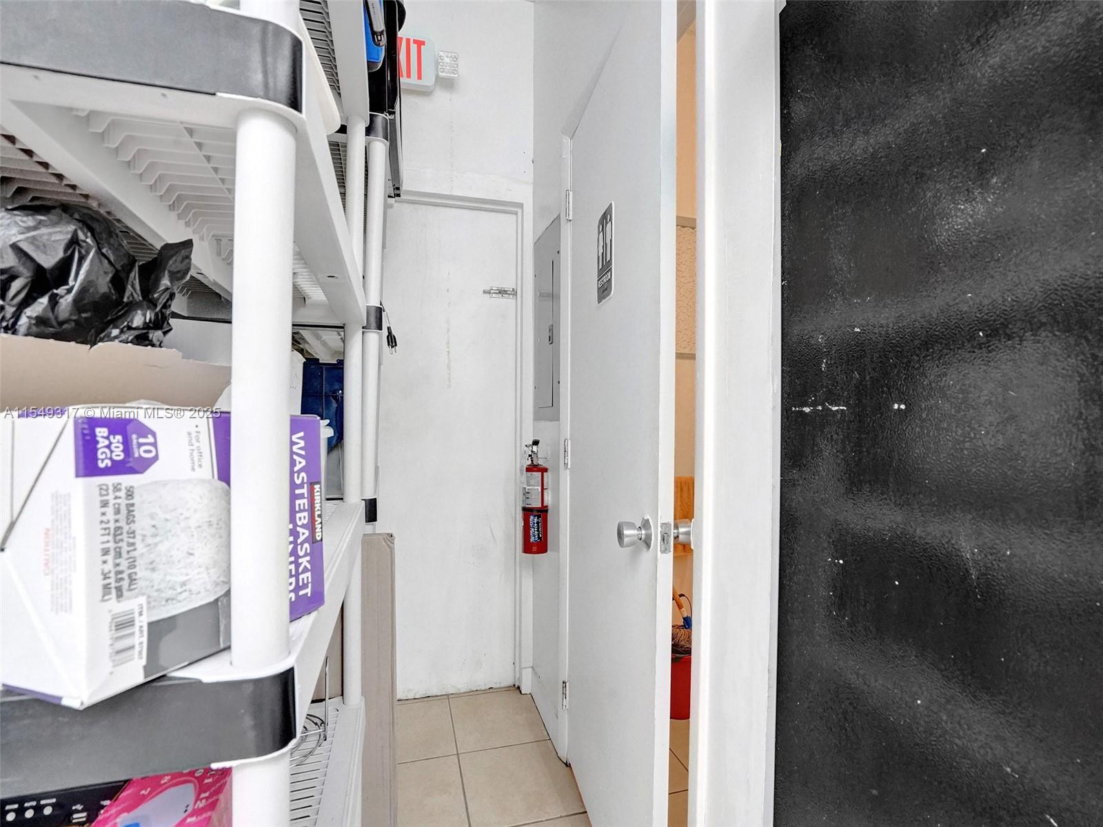 723 Ne 79 Property Photo 26