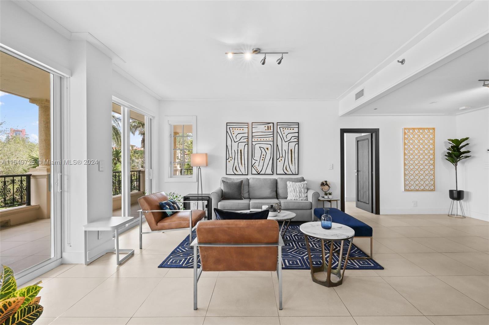 19127 Fisher Island Dr 19127 Property Photo 2