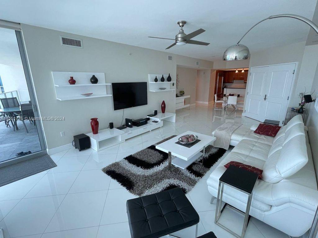 3101 S Ocean Dr 2003 Property Photo 12