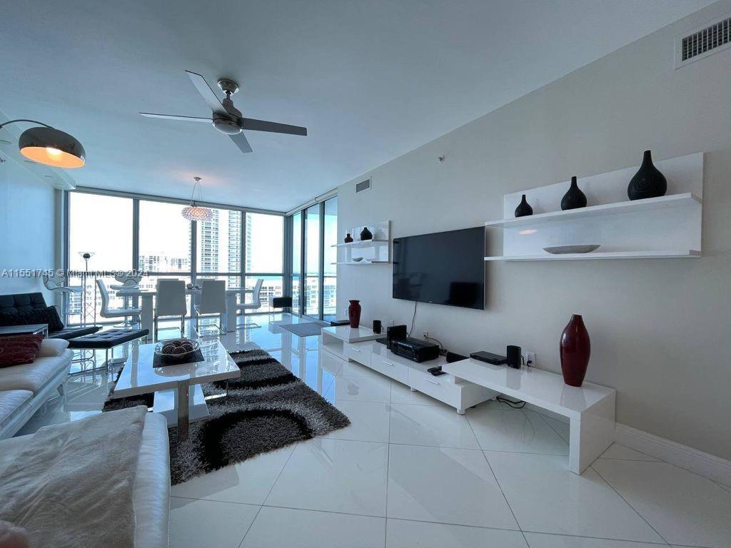 3101 S Ocean Dr 2003 Property Photo 13
