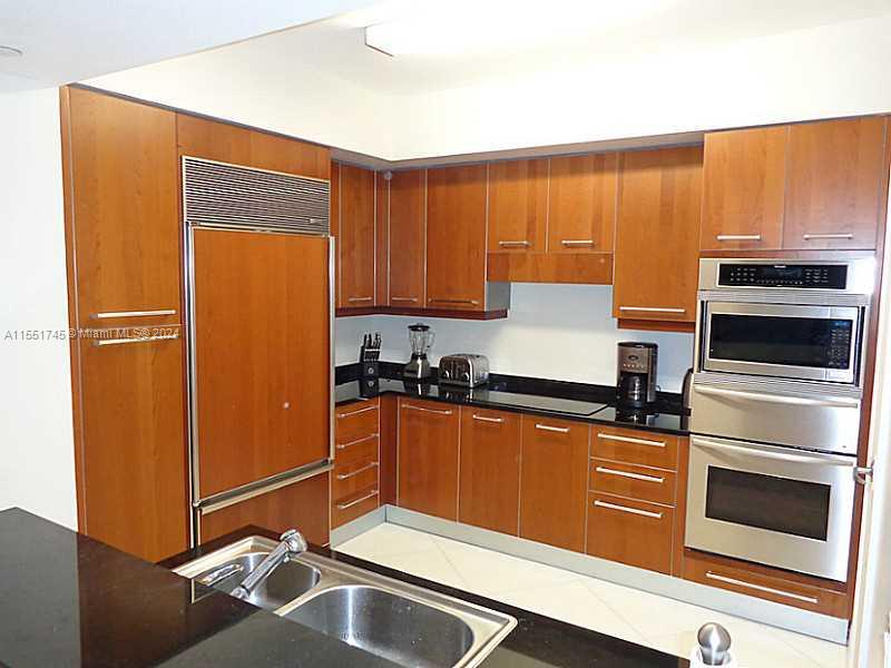 3101 S Ocean Dr 2003 Property Photo 15
