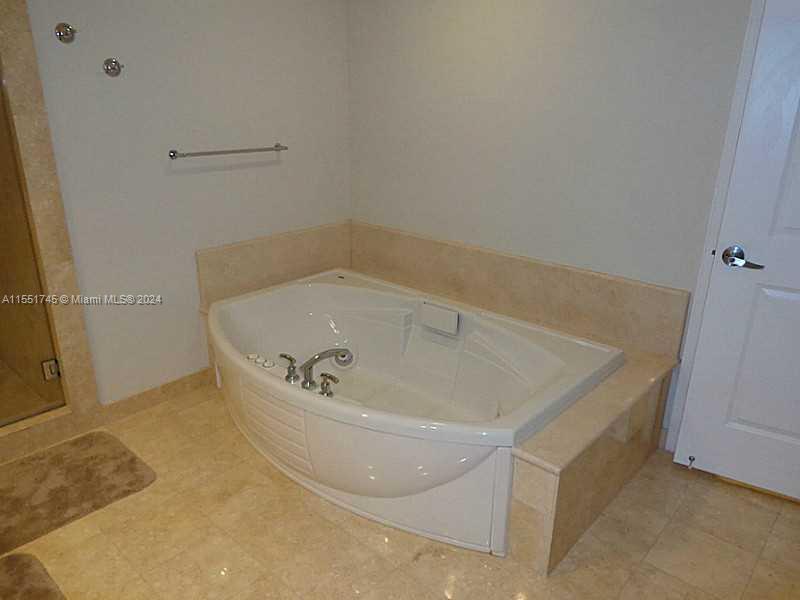 3101 S Ocean Dr 2003 Property Photo 26