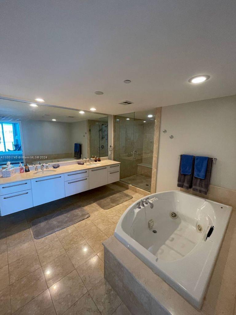 3101 S Ocean Dr 2003 Property Photo 27