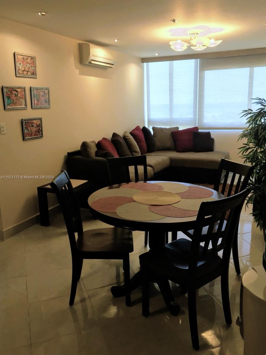 A11553172 Property Photo 13