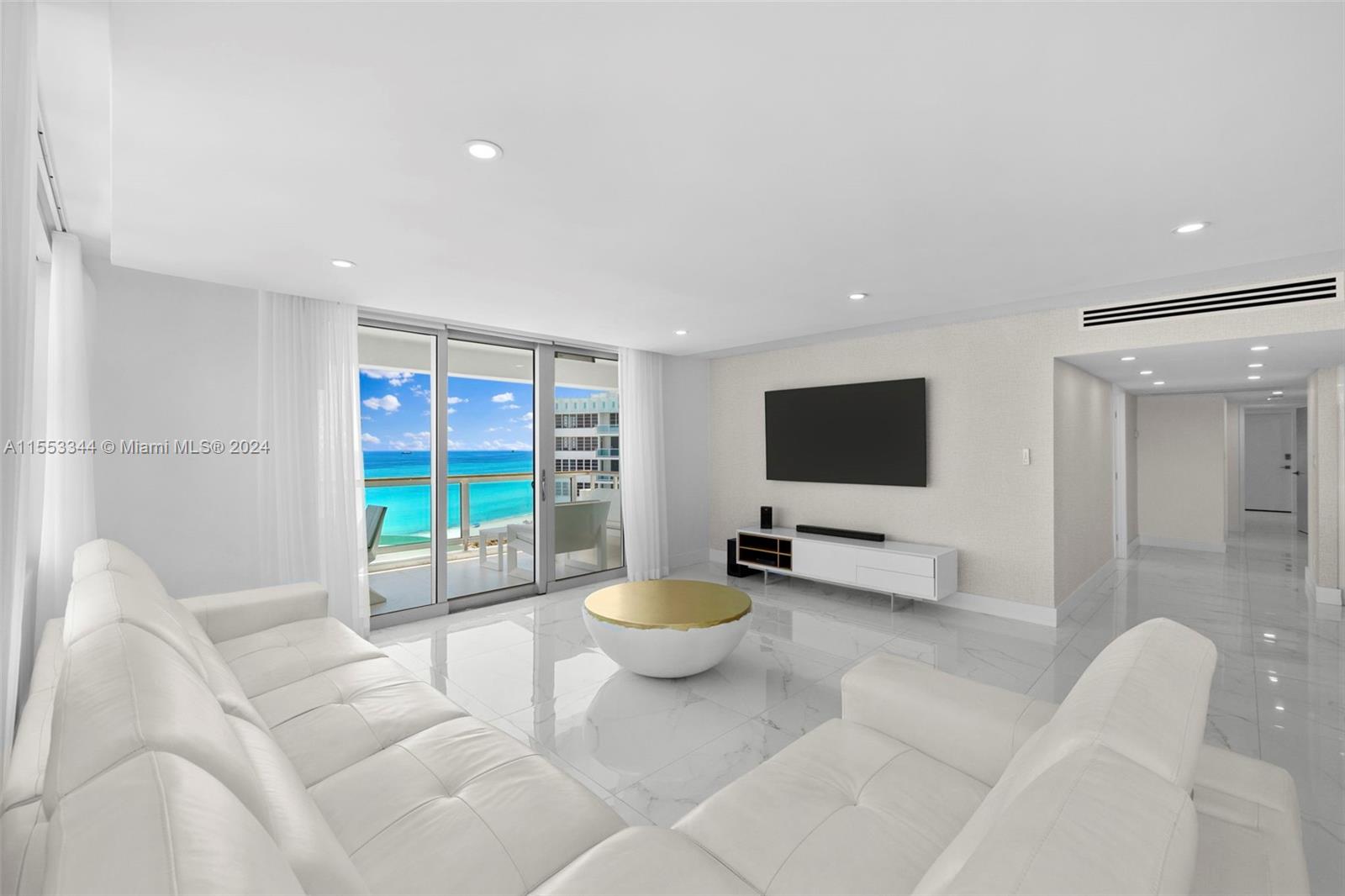 5151 Collins Ave 1527 Property Photo 17