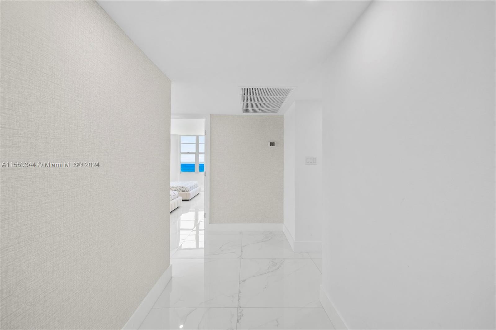 5151 Collins Ave 1527 Property Photo 24