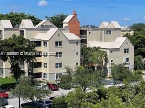 8255 Lake Dr 204 Property Photo 2