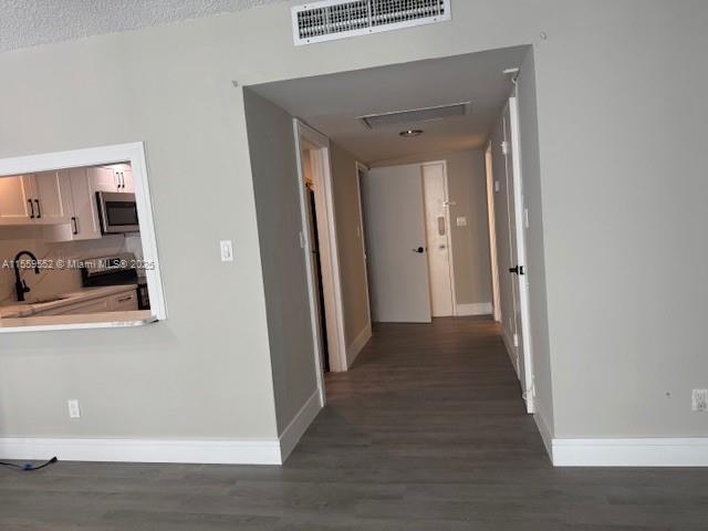 5401 Collins Ave 209 Property Photo 27