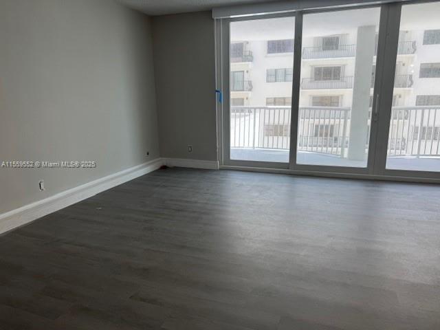 5401 Collins Ave 209 Property Photo 31