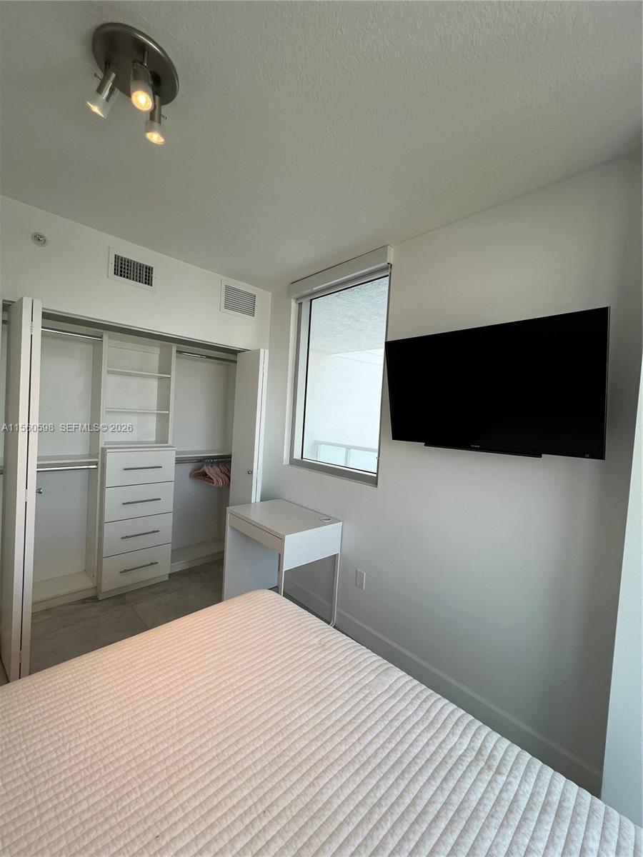 6700 Indian Creek Dr 701 Property Photo 10