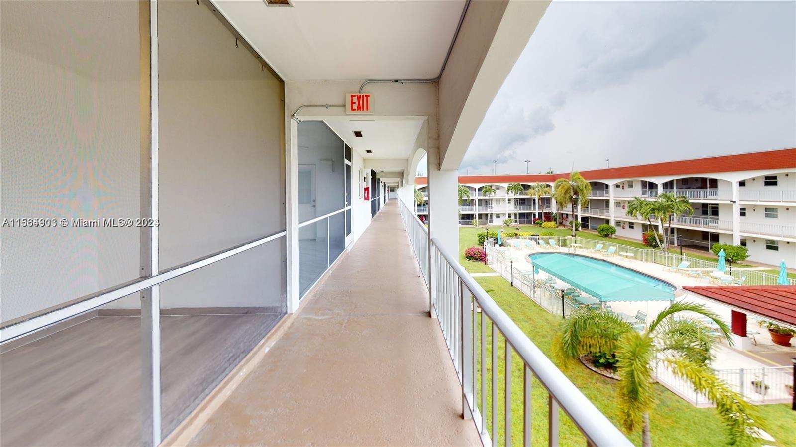 580 Egret Dr 302 Property Photo 8